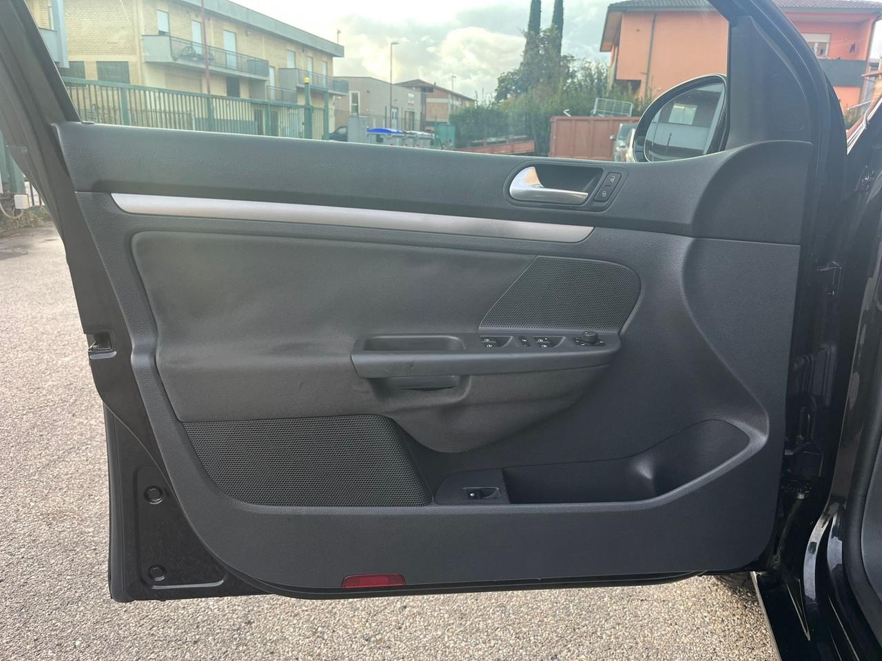 Volkswagen Golf 1.9 TDI 5p. Sportline