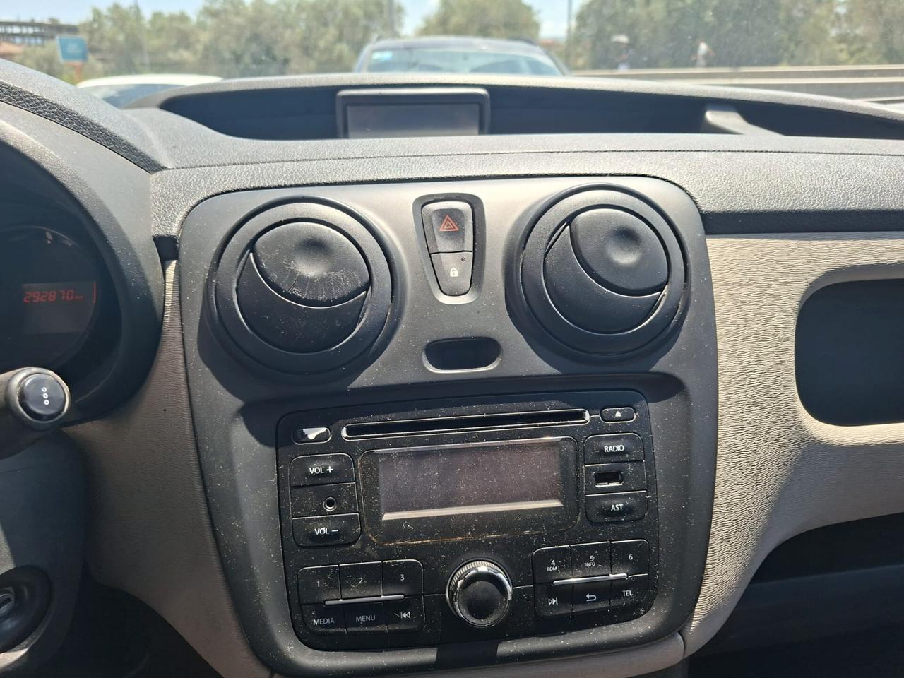 Dacia Dokker 1.5 Blue dCi 8V 75CV Comfort appena sostituita distribuzione pompa acqua