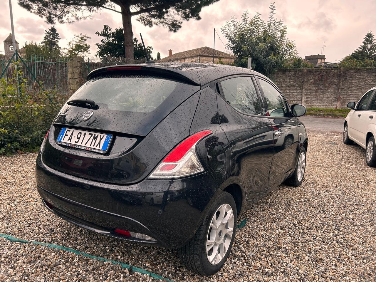 Lancia Ypsilon 1.2 69 CV 5 porte Platinum