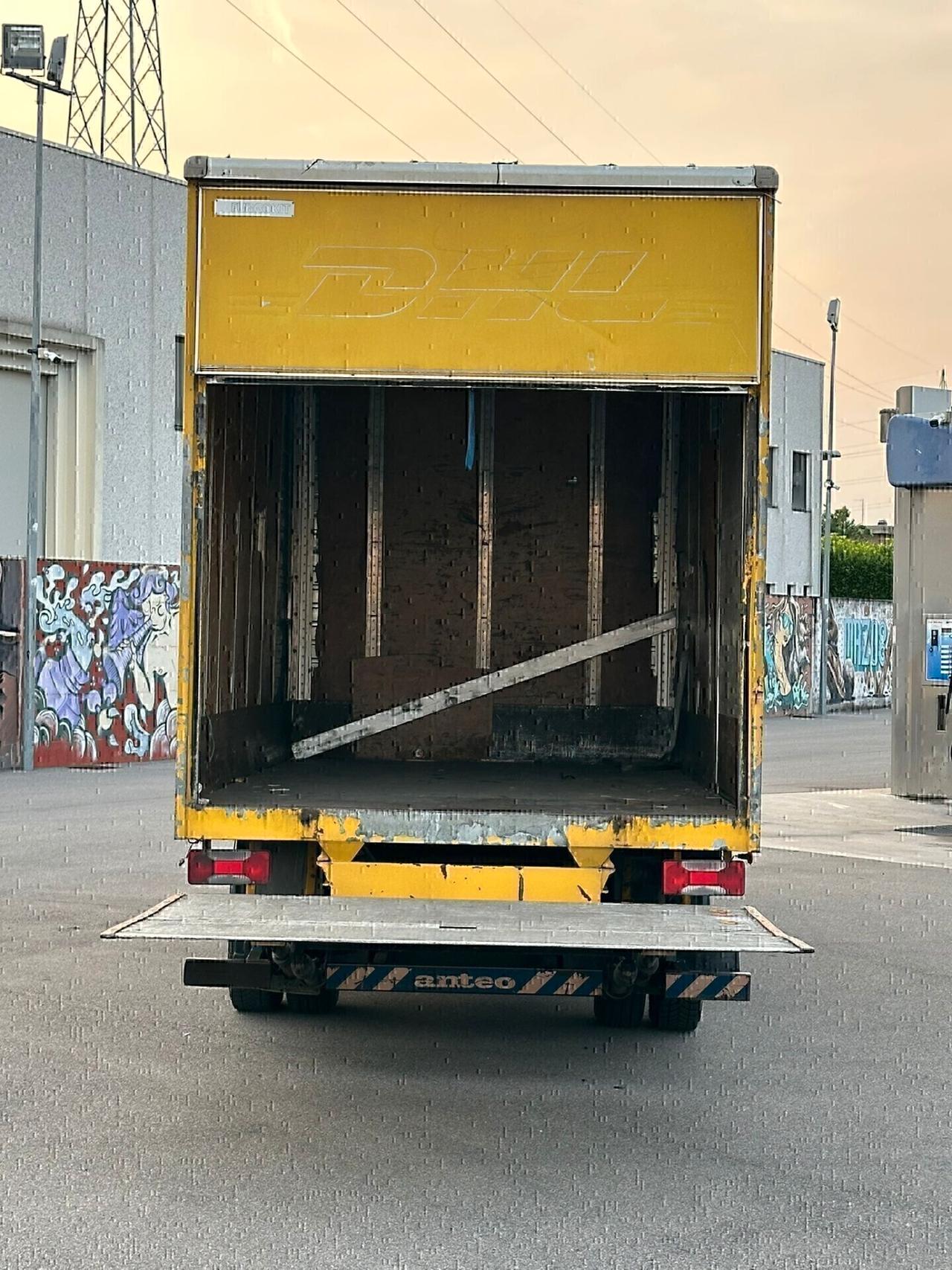 MERCEDES SPRINTER CON PEDANA CARICATRICE SUPER PREZZO!