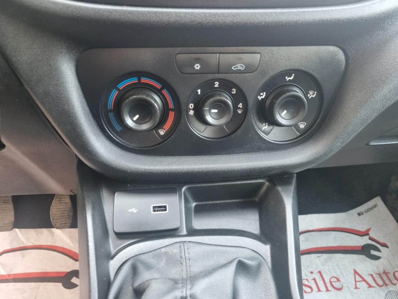 Fiat Doblo Cargo combi 1.3 mjt 16v SX 95cv E6 - CAMBIO DA SOSTITUIRE