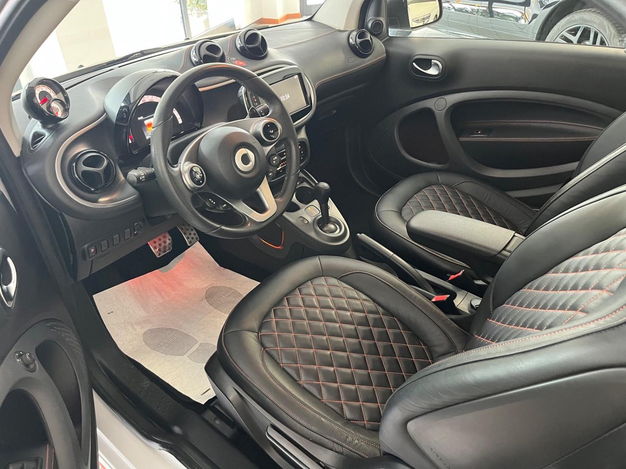 Smart ForTwo 90 0.9 Turbo BRABUS Style URBANRUNNER
