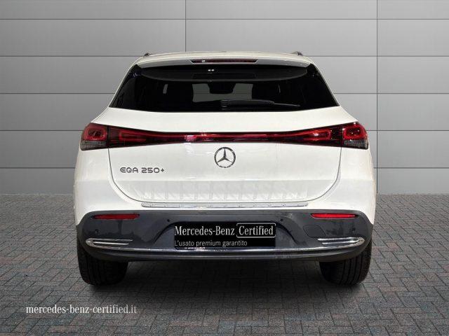 MERCEDES-BENZ EQA 250+ Sport Plus
