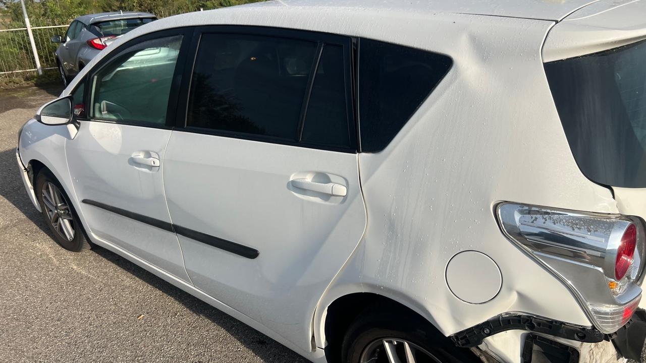 Toyota Verso 1.6 D-4D Style PER OPERATORE DEL SETTORE