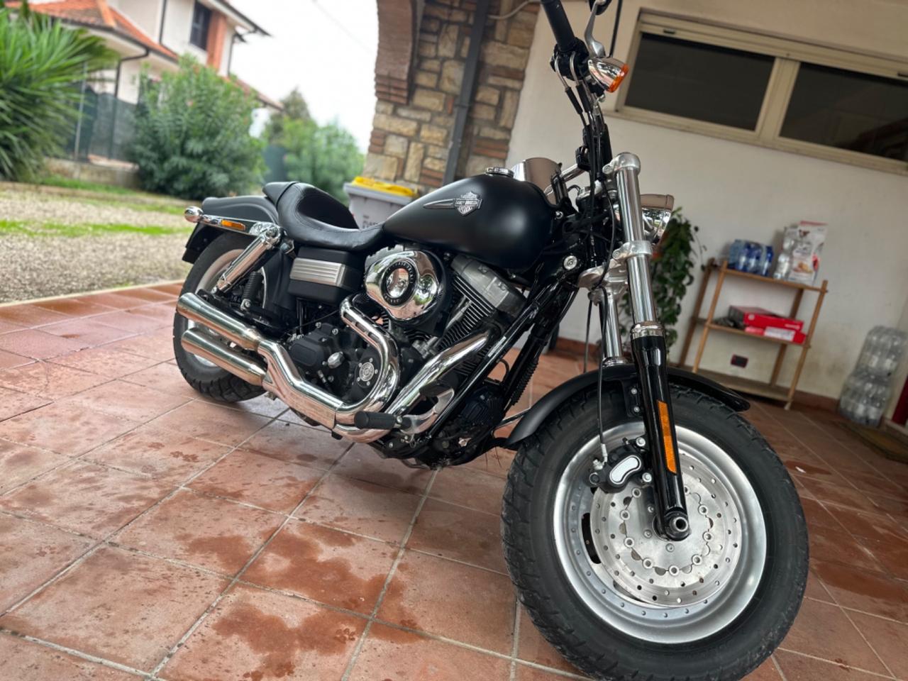 Harley-Davidson Dyna Fat Bob FXDF Pari al nuovo