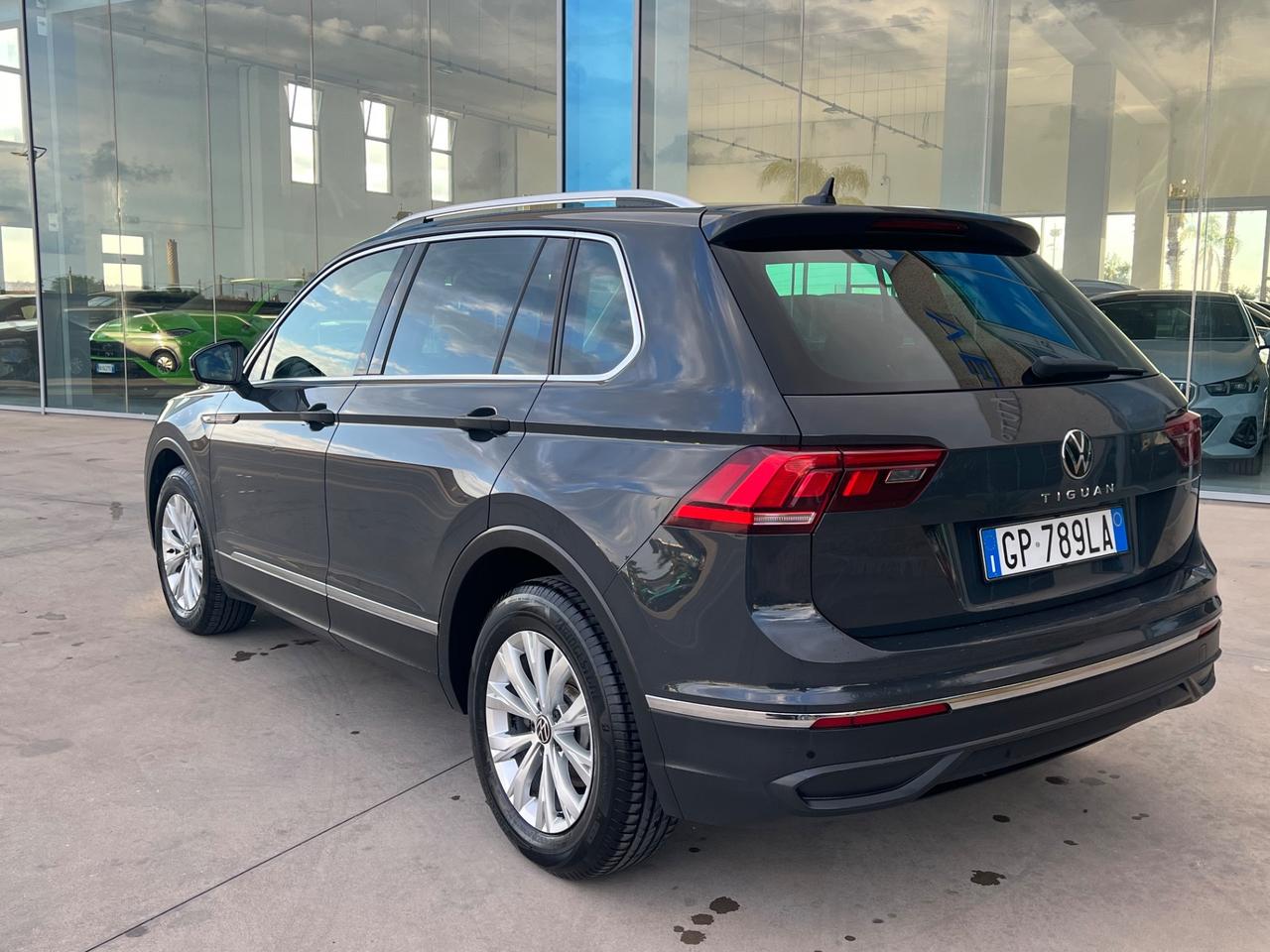 Volkswagen Tiguan 2.0 TDI 150 CV DSG Life - possibilità noleggio no scoring