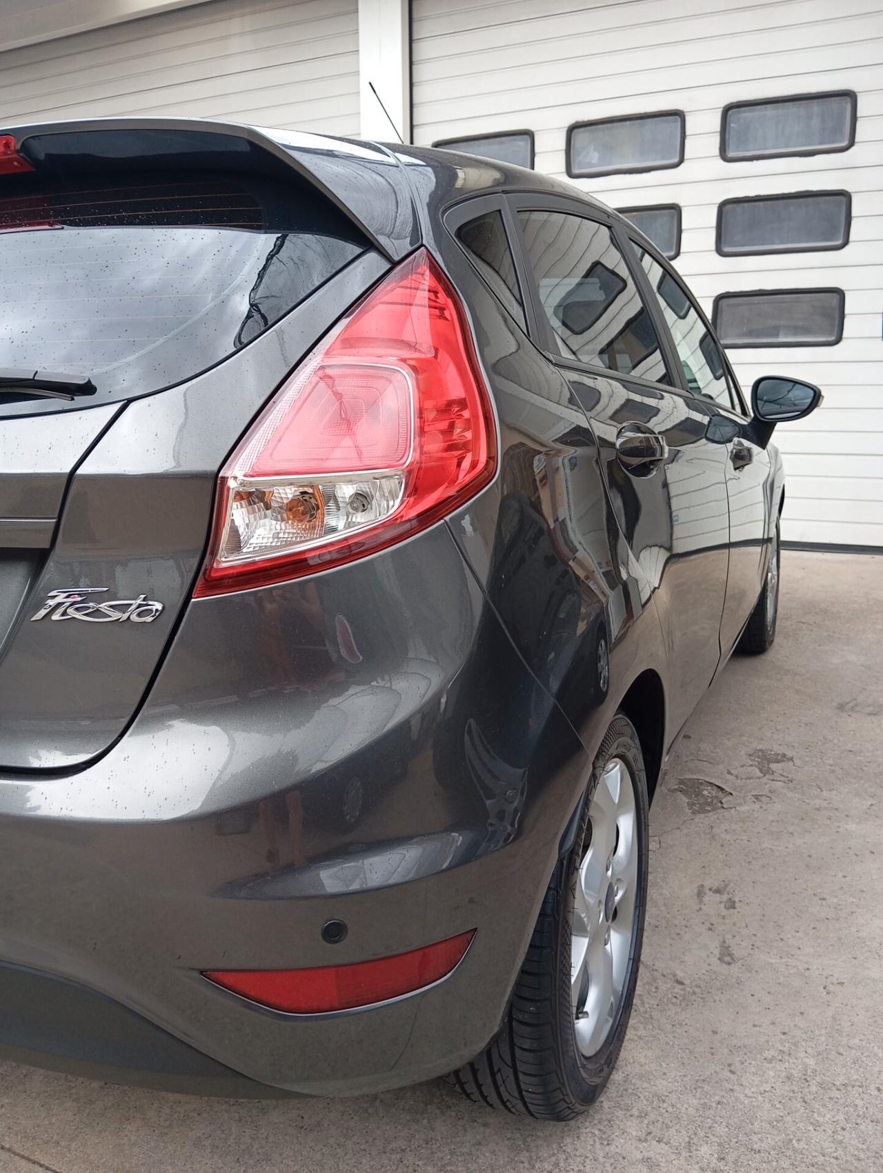 Ford Fiesta 1.5 TDCi 75CV 5 porte Permute