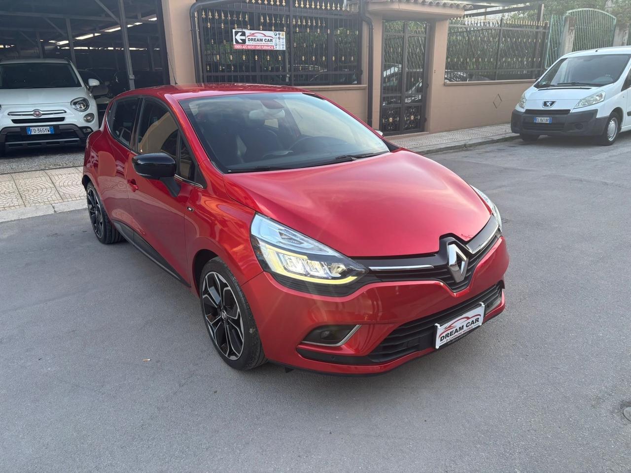 Renault Clio dCi 8V 90 CV 5 porte Moschino Intens
