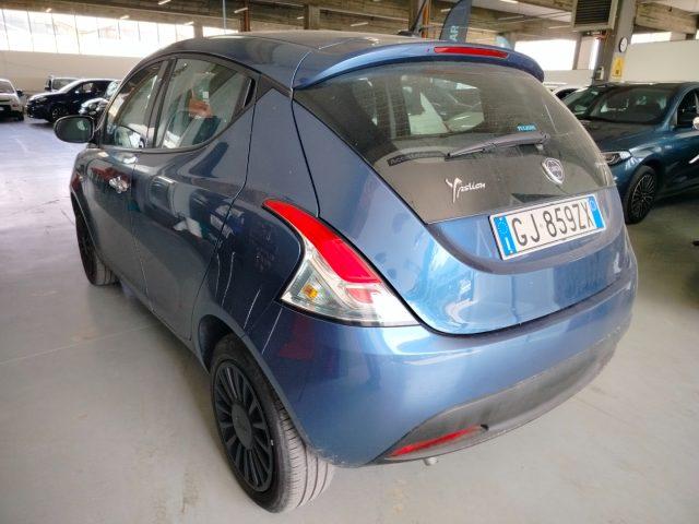 LANCIA Ypsilon 1.0 FireFly 5 porte S&S Hybrid Silver