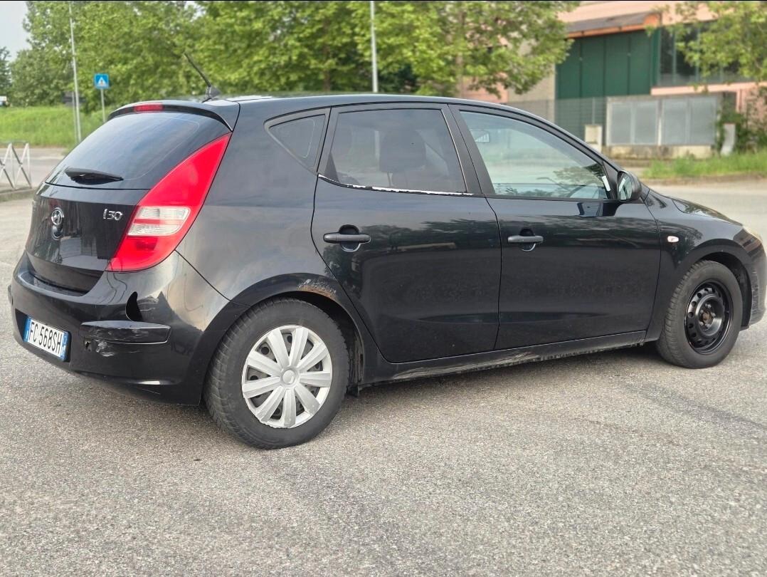 Hyundai i30 1.6 CRDi VGT 16V 90CV 5p.