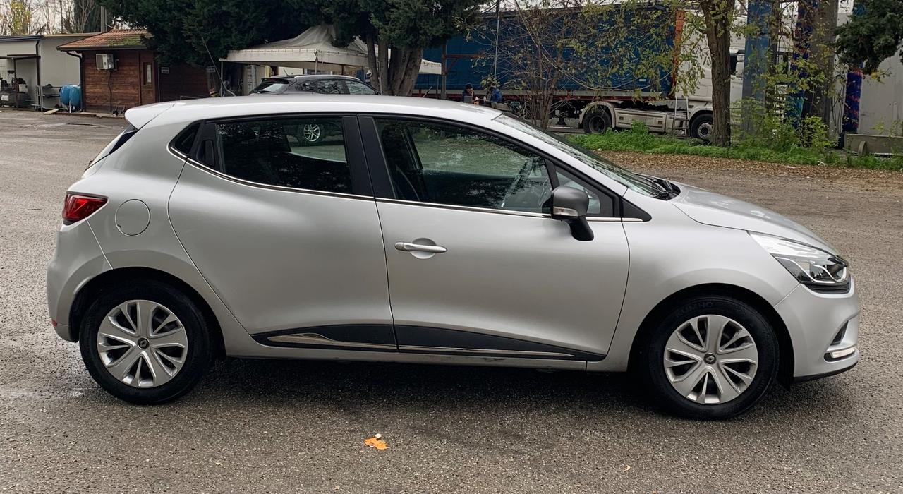 Renault Clio dCi 8V 75 CV Start&Stop 5 porte Energy Duel2