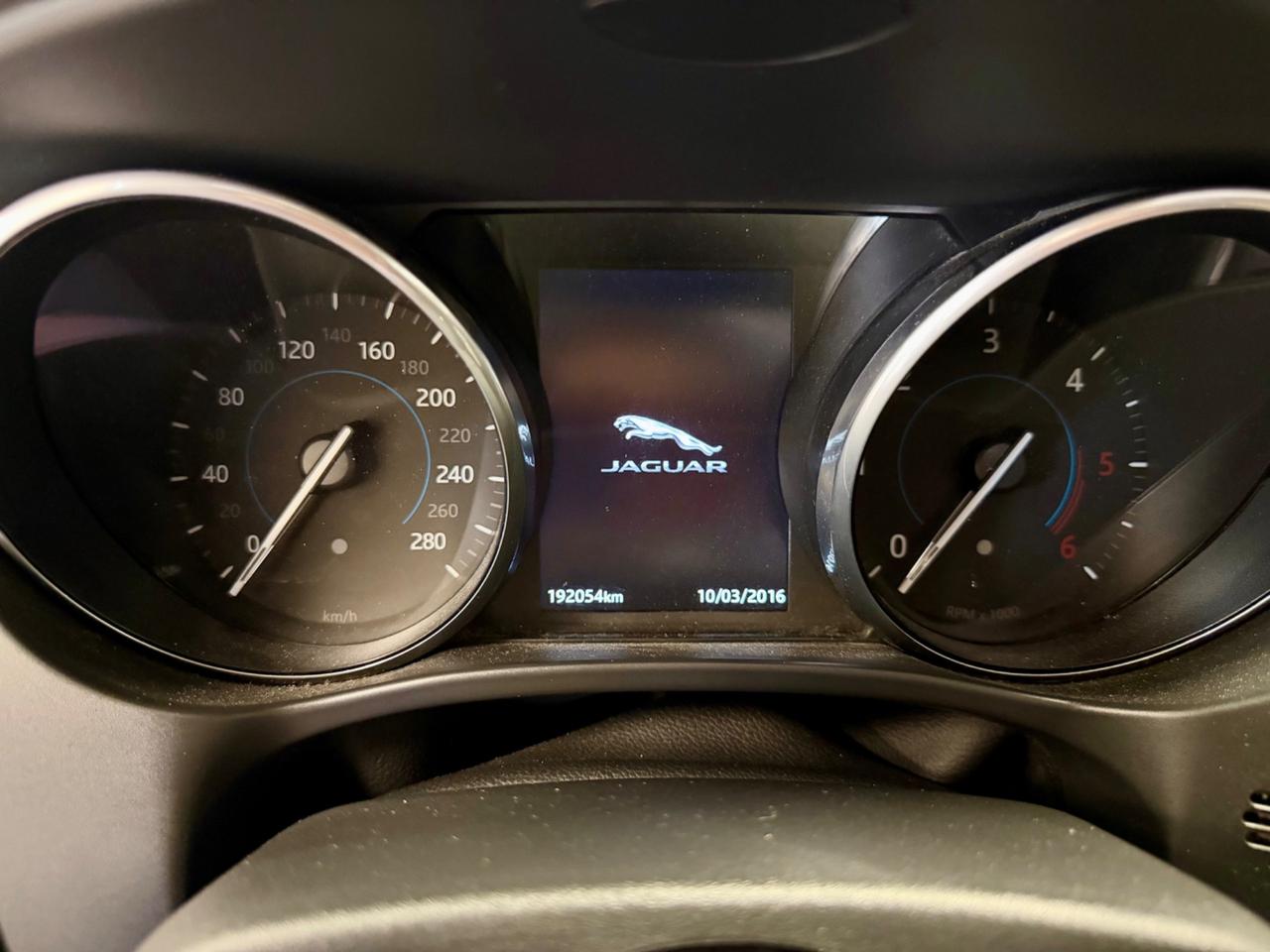 Jaguar F-Pace 2.0 D 180 CV AWD aut. Pure