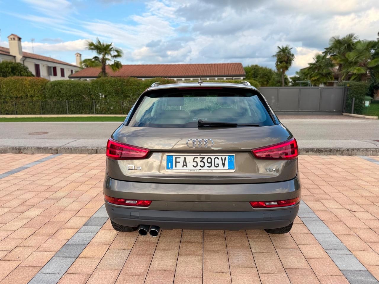 Audi Q3 2.0 TDI 120 CV Business