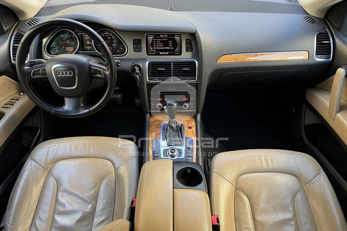 AUDI Q7 3.0 V6 TDI 240 CV quattro tiptronic edition