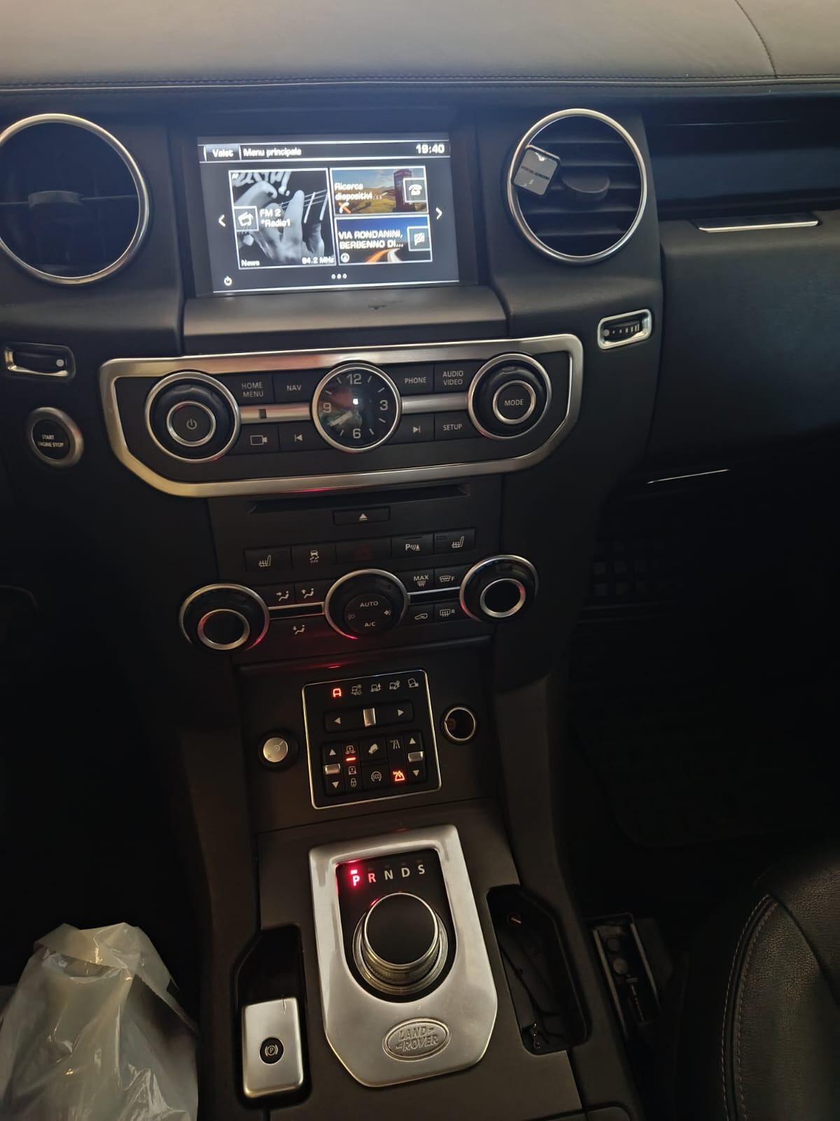 Land Rover Discovery 4 3.0 SDV6 249CV SE