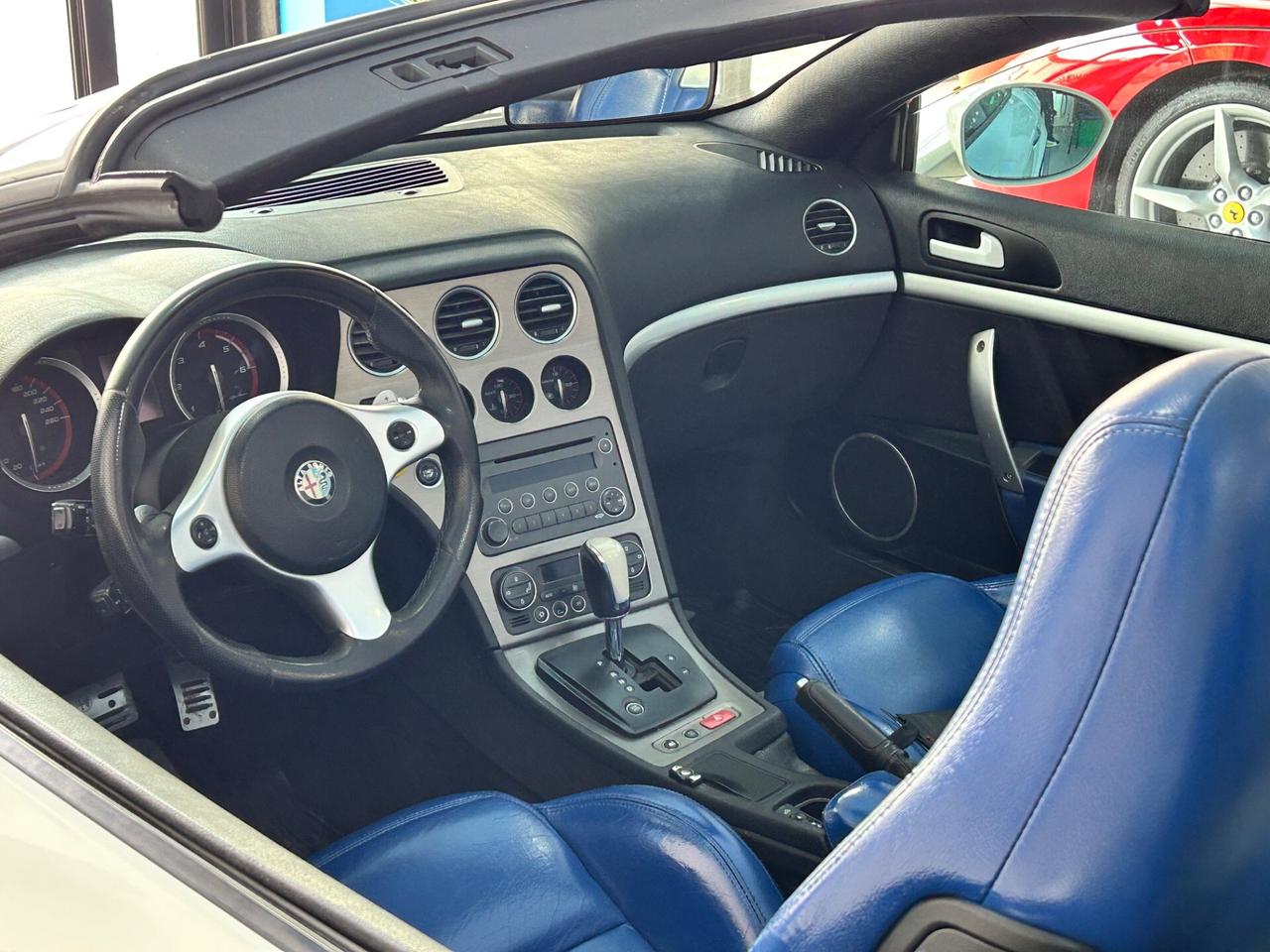 Alfa Romeo Spider 2.4 JTDm 200CV Q-Tronic