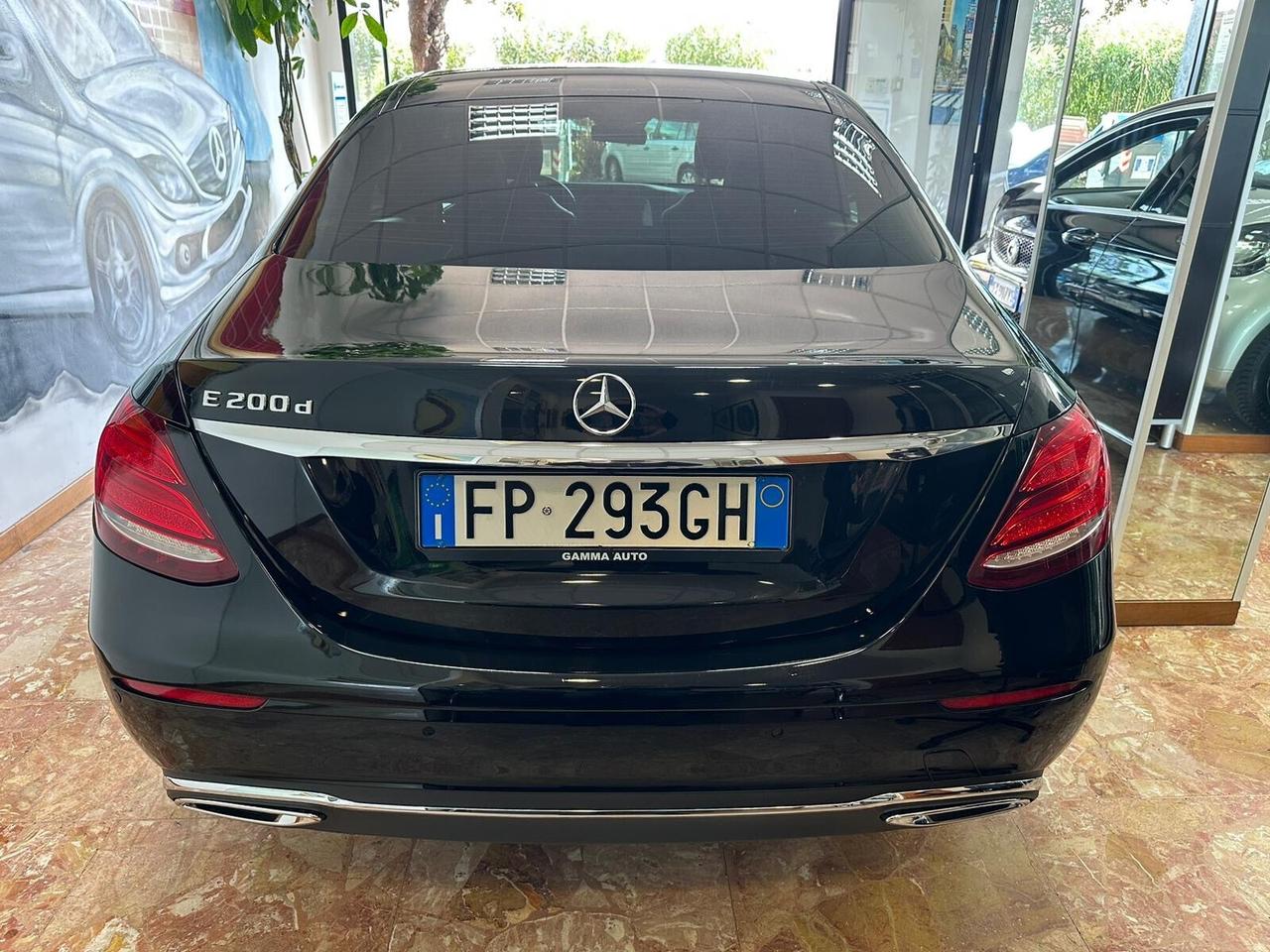 MERCEDES BENZ E 200 D AUTOMATICA SPORT NERO OSSIDIANA MOTORE NUOVO GAR 24 MESI MERCEDES FATTURABILE IVA ESPOSTA