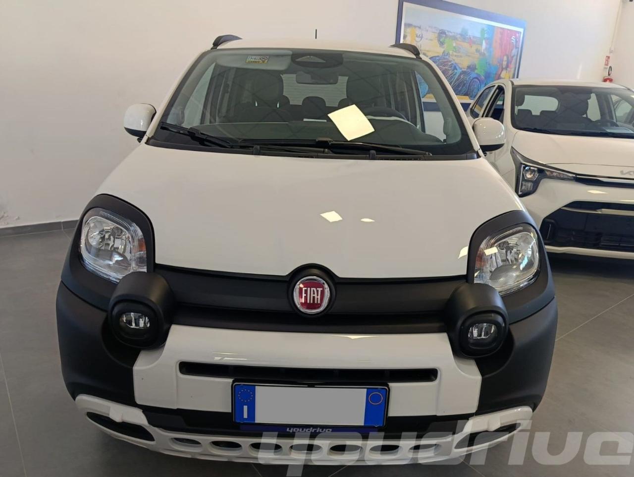 Fiat Panda 1.0 FireFly S&S Hybrid Pandina KM0