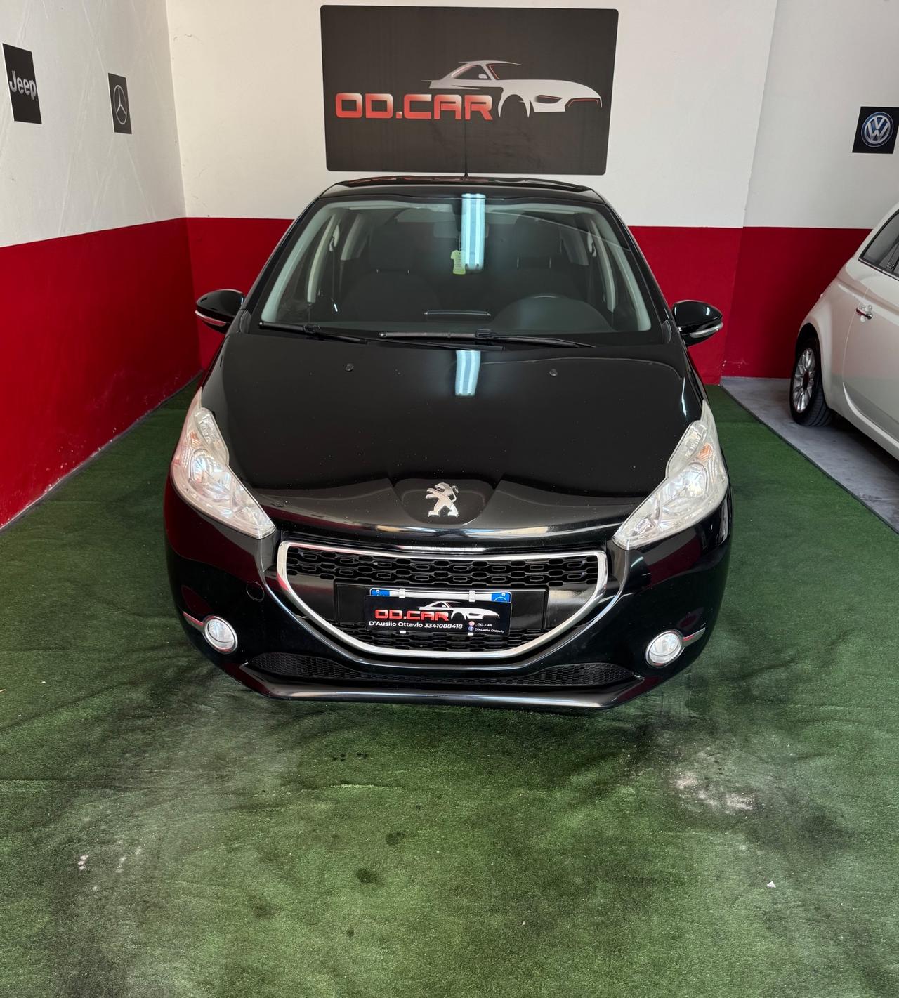 Peugeot 208 1.4 HDi 68 CV 5 porte Access