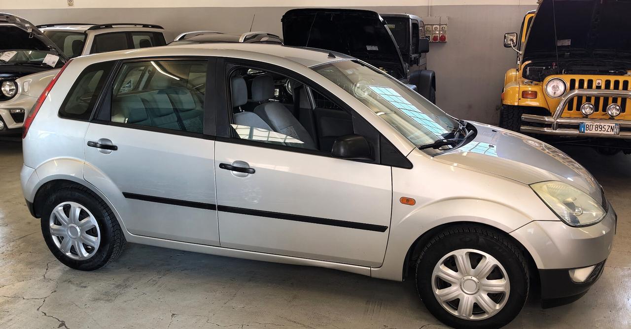 Ford Fiesta 1.2 16V 5p. Ambiente