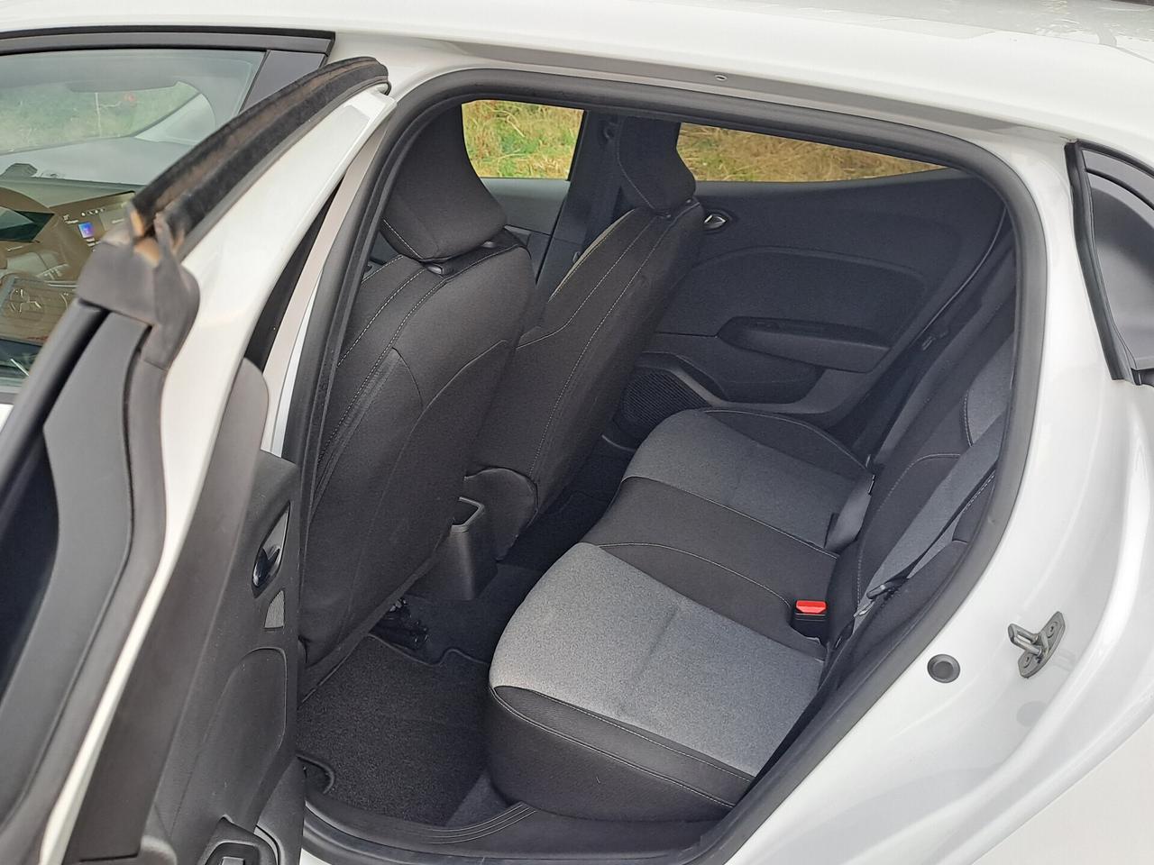 Mitsubishi Colt 1.0L turbo 90 CV Invite