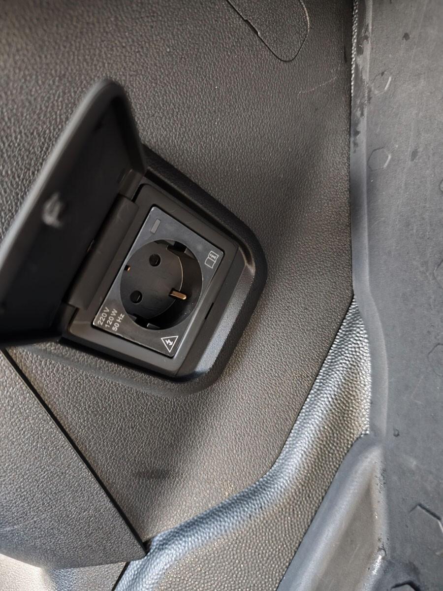 Peugeot Partner BlueHDi 130 L2 Navi, 2 Porte Laterali, Telecamera, FULL OPTIONAL!