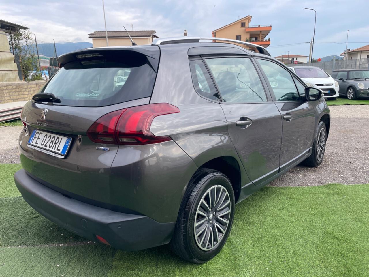 Peugeot 2008 BlueHDi 100 Allure