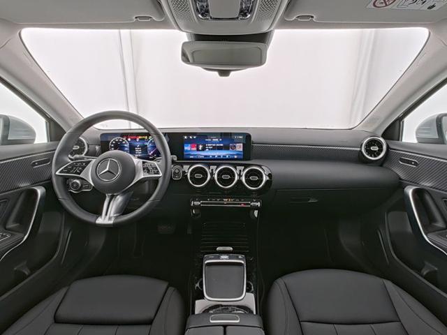 MERCEDES-BENZ A 180 Automatic Progressive Advanced