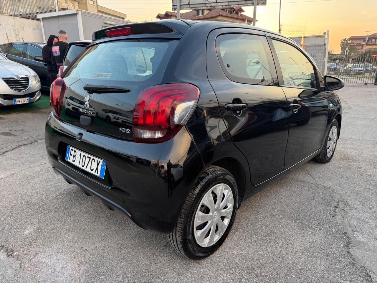Peugeot 108 VTi 68 5 porte Allure TOP!