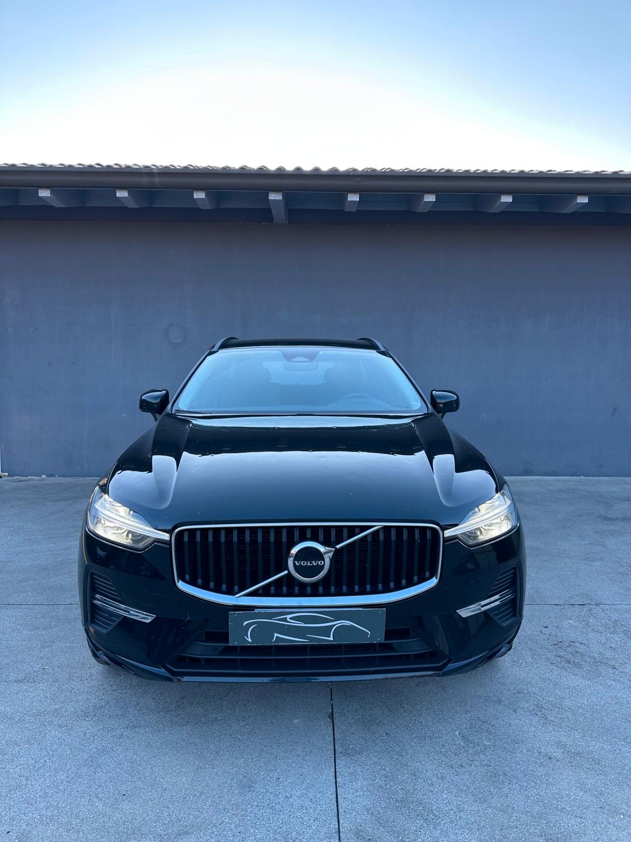 Volvo XC 60 XC60 B4 (d) AWD automatico Core GRANDINATA