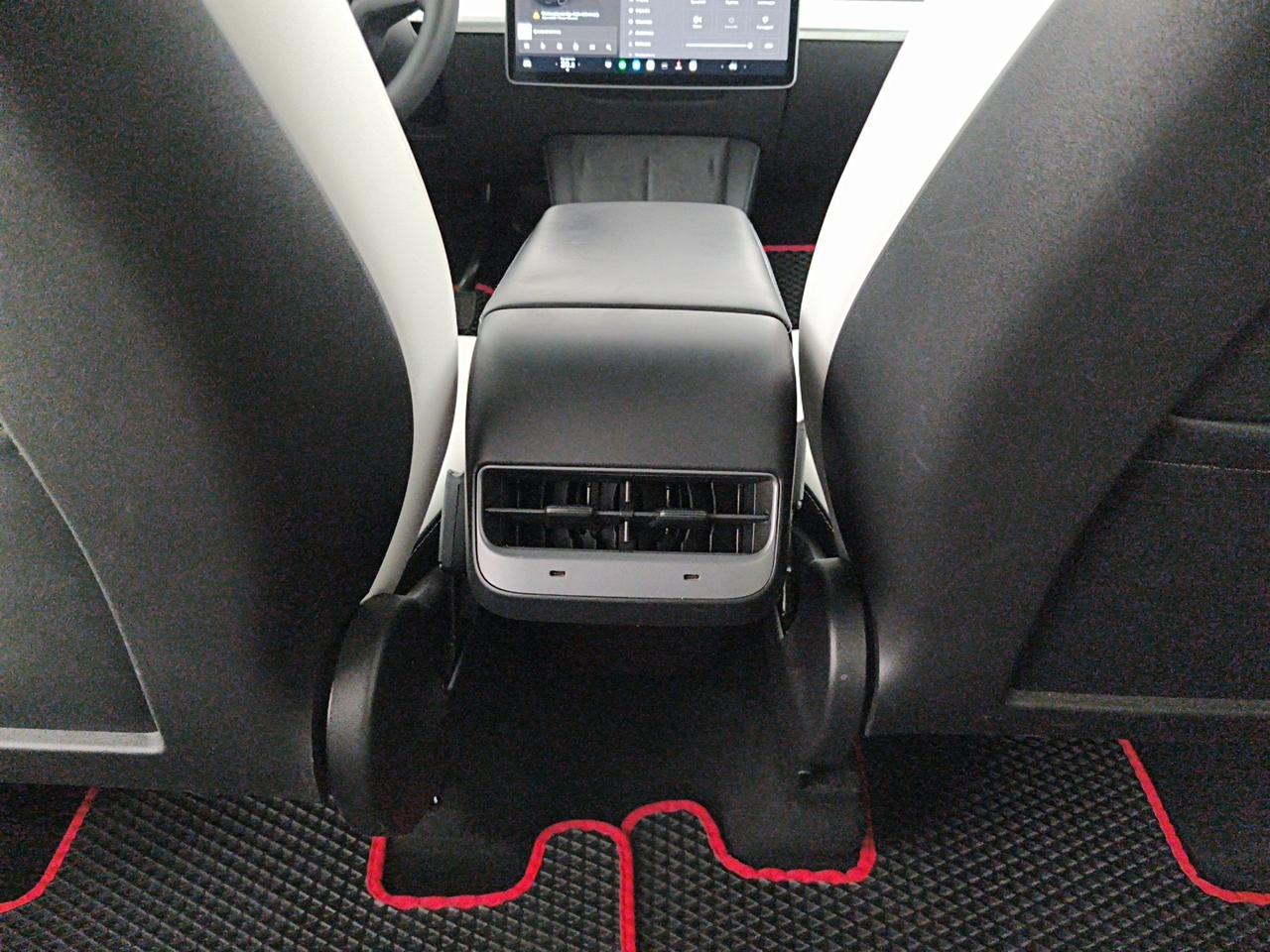 Tesla Model Y Long Range Dual Motor awd