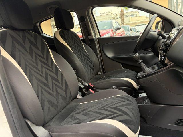 LANCIA Ypsilon 1.2 69 CV 5P. Gold