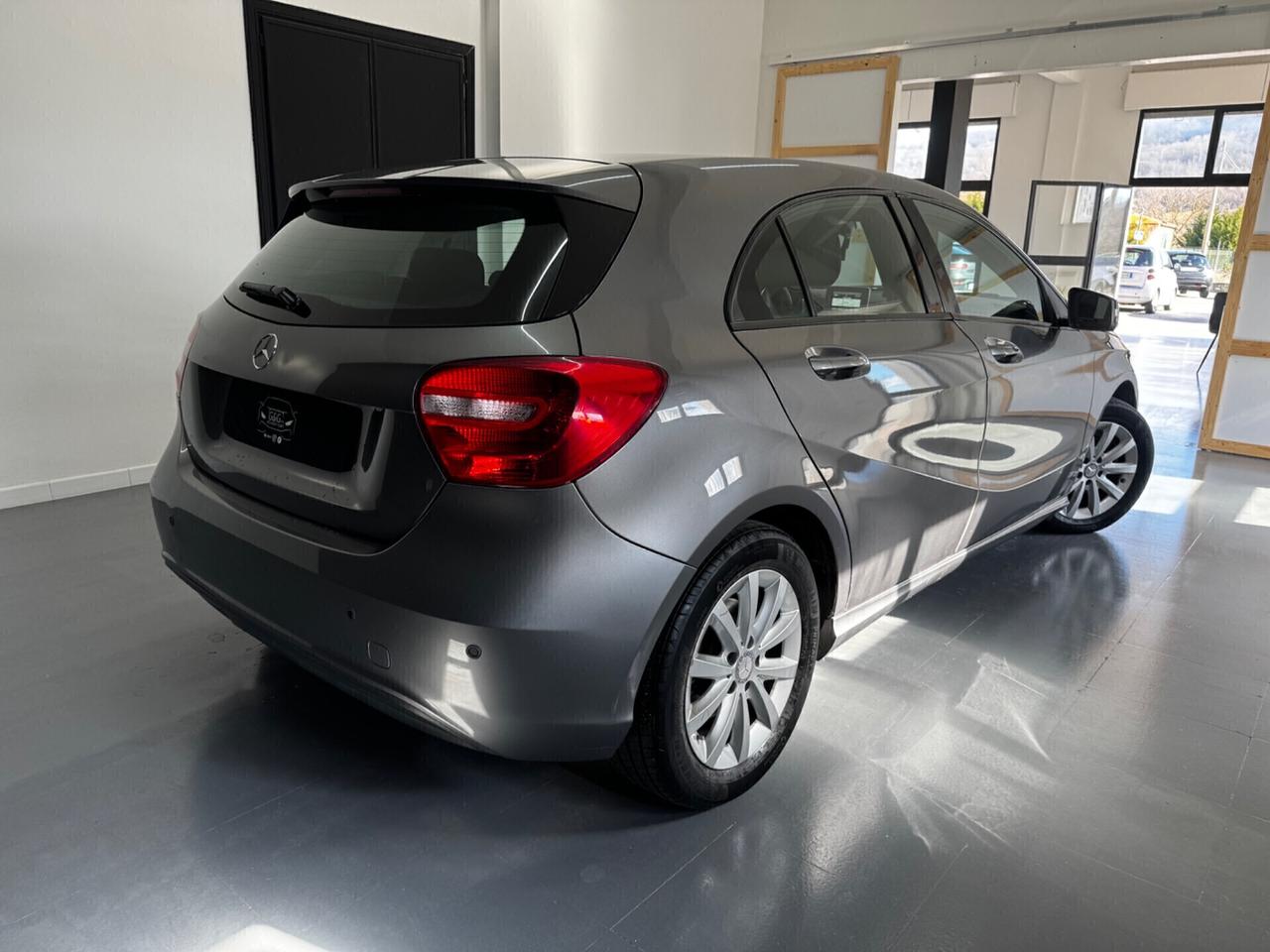 Mercedes-benz Classe A 180d -2015