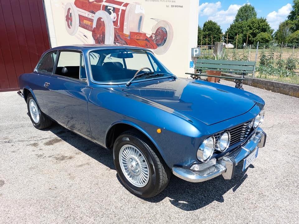 Alfa Romeo GT 2000 Veloce del 1973