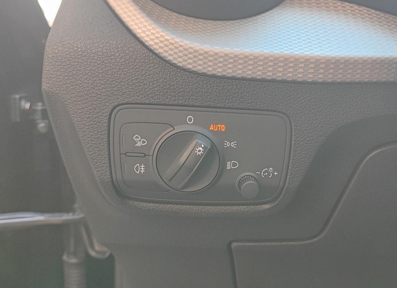 Audi Q2 30 TDI con led virtual cockpit 2022