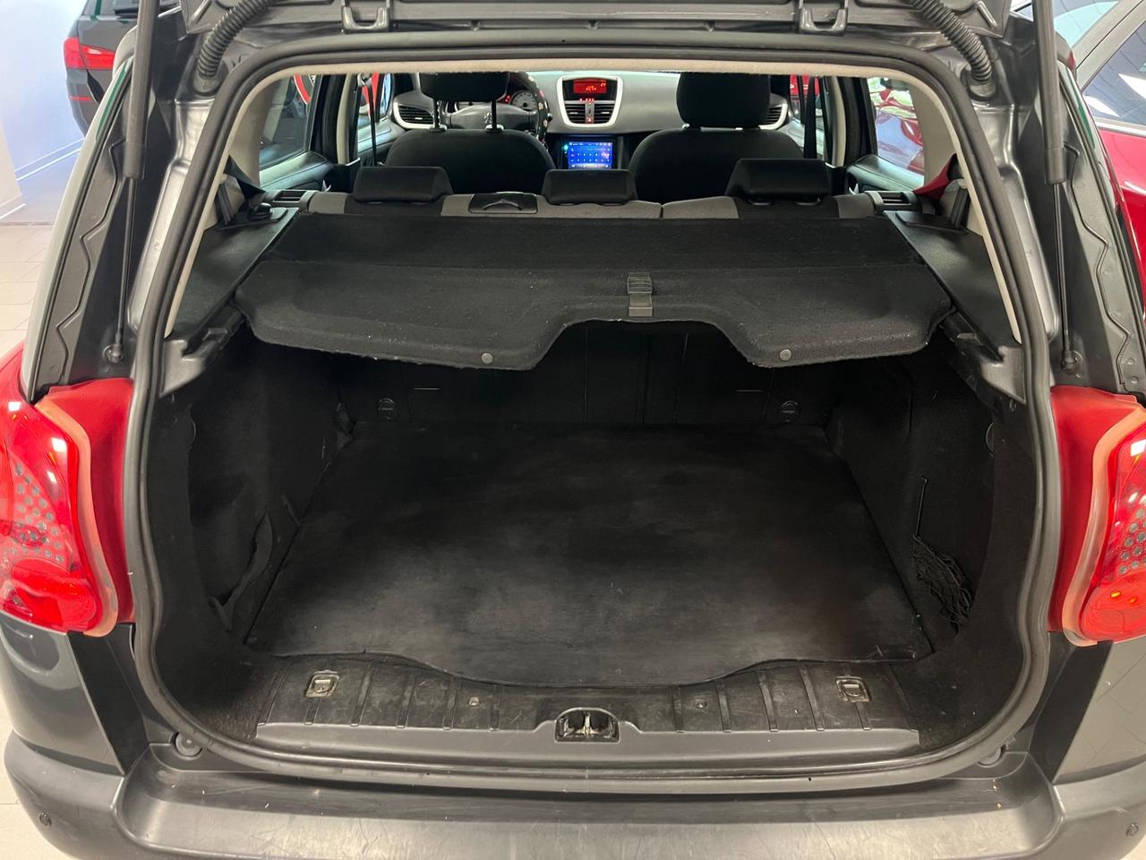 Peugeot 207 1.4 VTi 95CV SW XS Ciel
