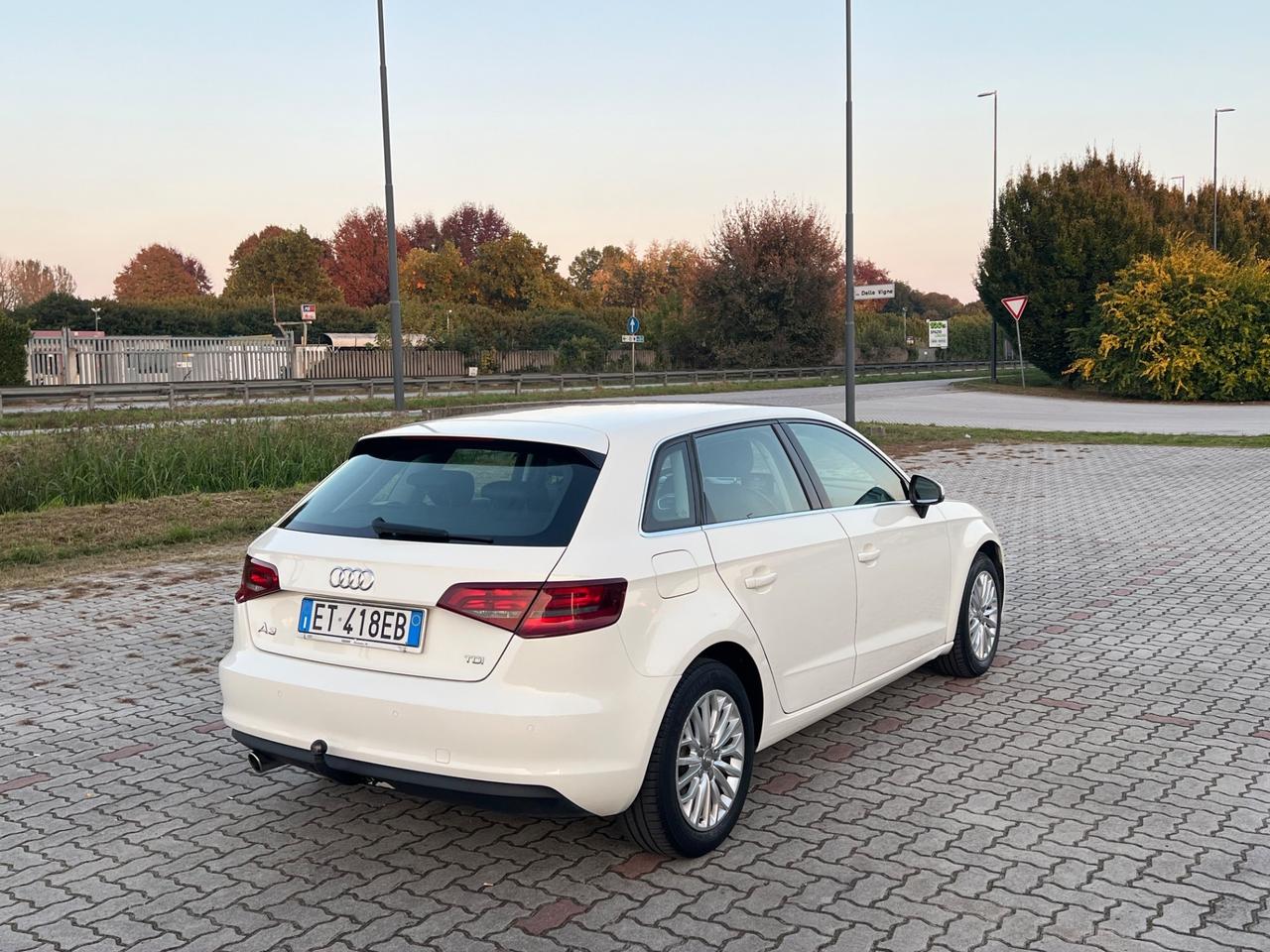 Audi A3 SPB 1.6 TDI Ambiente
