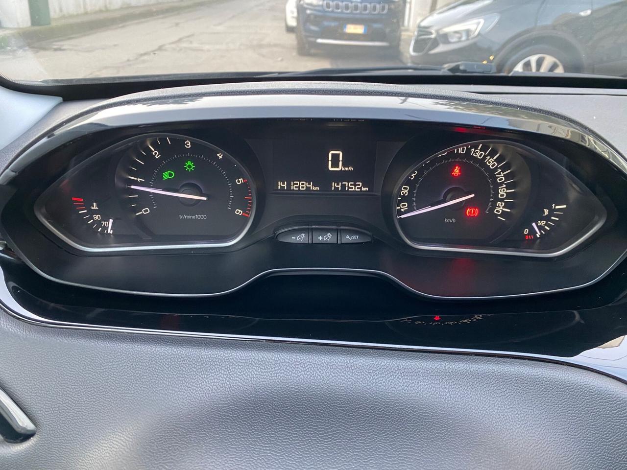 PEUGEOT 208 ALLURE PACK 1.6 75CV 2018