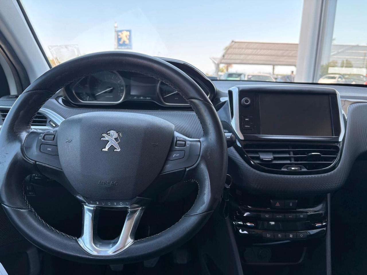 Peugeot 2008 ALLURE PureTech Turbo 110 mt UNICO PR.