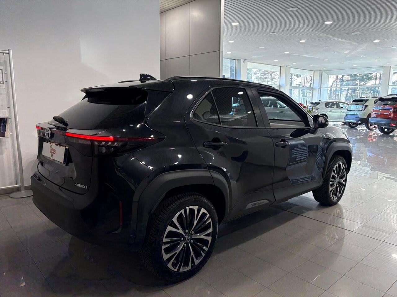 Toyota Yaris Cross 1.5h Lounge fwd 116cv e-cvt