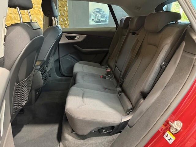 Audi Q8 55 TFSI e quattro tiptronic Sport