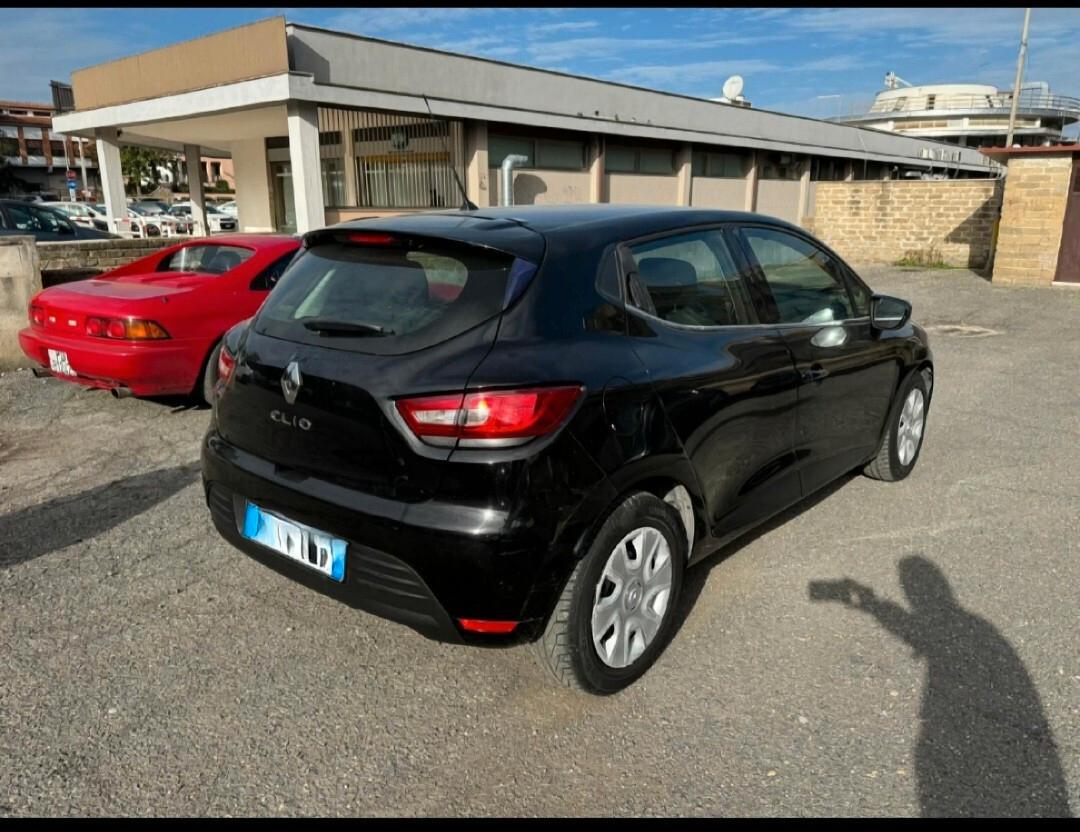 Renault Clio 1.2 75Cv VARI COLORI E CILINDRATE