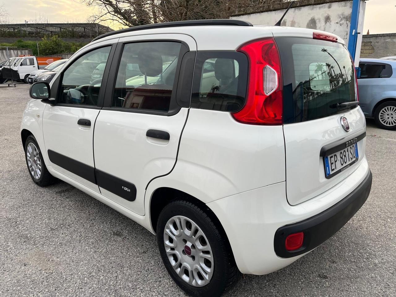 Fiat Panda -1.2 gpl-lounge-full-02/2013