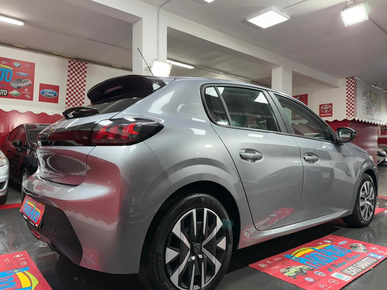 Peugeot 208 PureTech 1.2 75cv Active - 2020