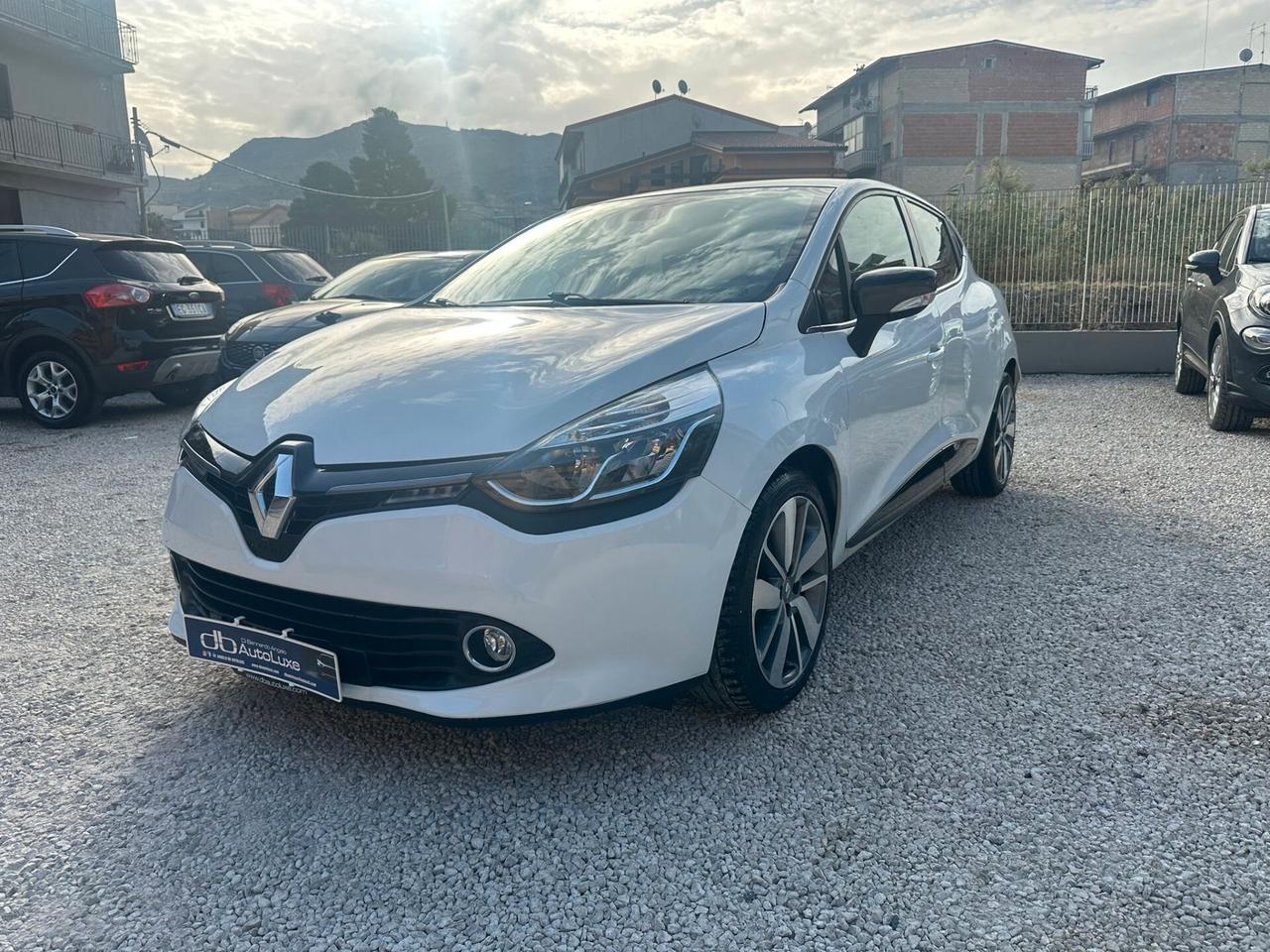 Renault Clio 1.5 dCi 8V 75CV CosTume NaTionAL