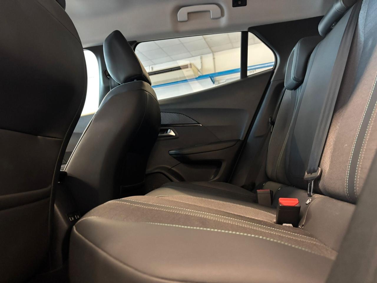 Peugeot 2008 ALLURE NAVI BlueHDi 110 6mt SPOTICAR
