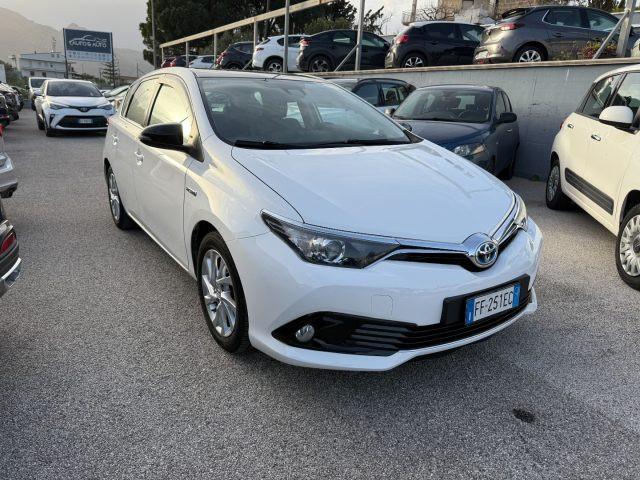 TOYOTA Auris 1.8 Hybrid Active