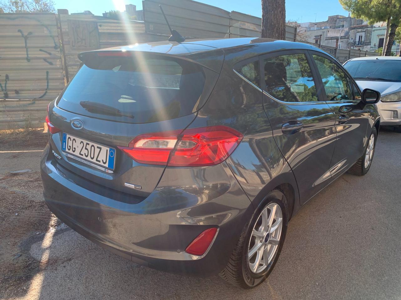 Ford Fiesta 1.0 Ecoboost Hybrid 125 CV 5 porte Titanium