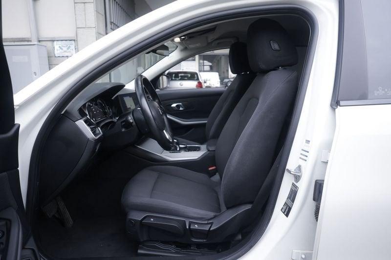 BMW Serie 3 318d 48V Touring Sport Unicoproprietario