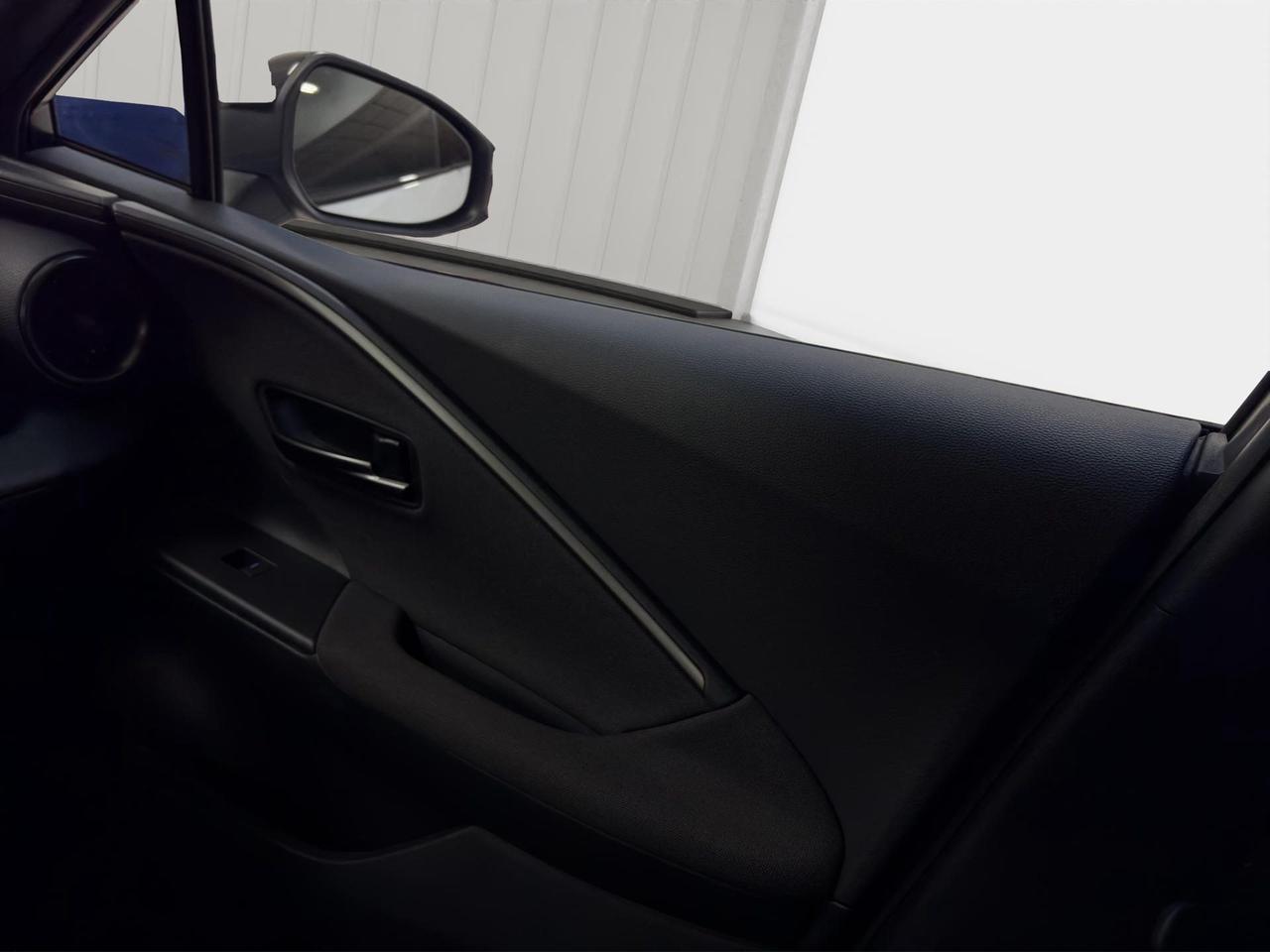 Toyota C-HR 2.0 phev Trend eco fwd e-cvt